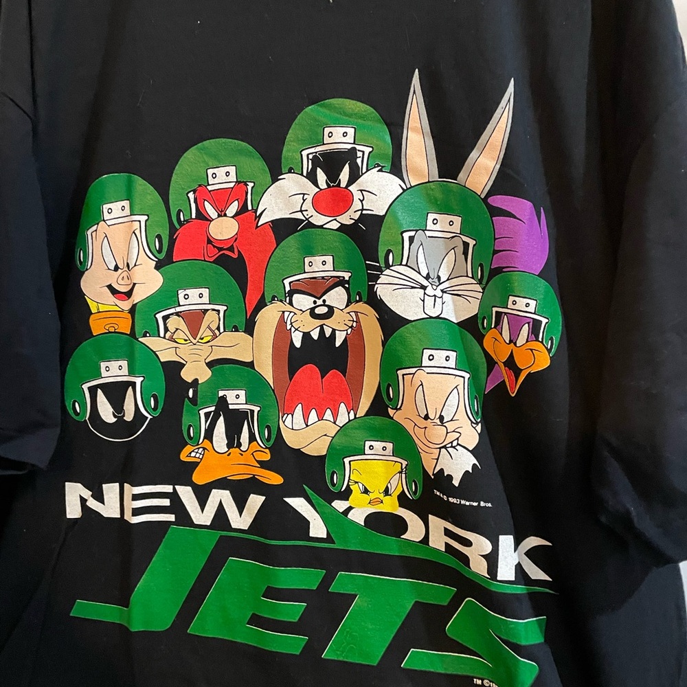 Looney Tunes NY Jets T shirt